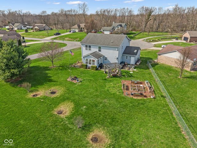 13053 N River Grove Drive, Columbus, IN 47203