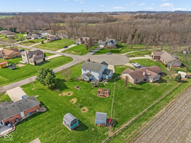 13053 N River Grove Drive, Columbus, IN 47203