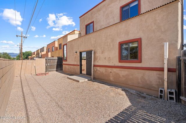 8647 E Placita De Las Tarascas, Tucson, AZ 85710