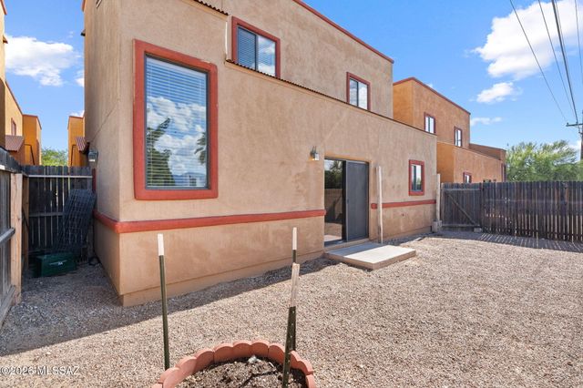 8647 E Placita De Las Tarascas, Tucson, AZ 85710