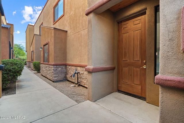 8647 E Placita De Las Tarascas, Tucson, AZ 85710