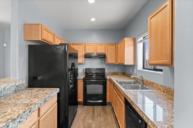 8647 E Placita De Las Tarascas, Tucson, AZ 85710