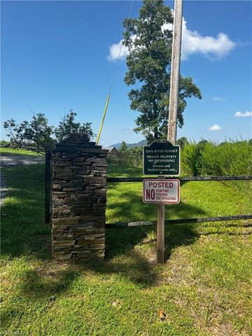 1392 Mission Road, Danbury, NC 27016