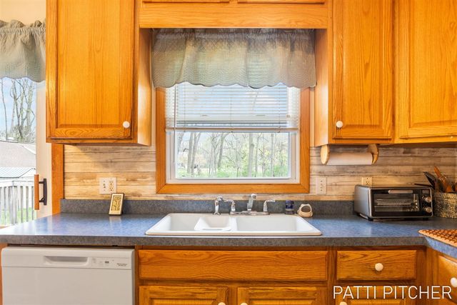 15500 Pine Street, Grand Haven, MI 49417