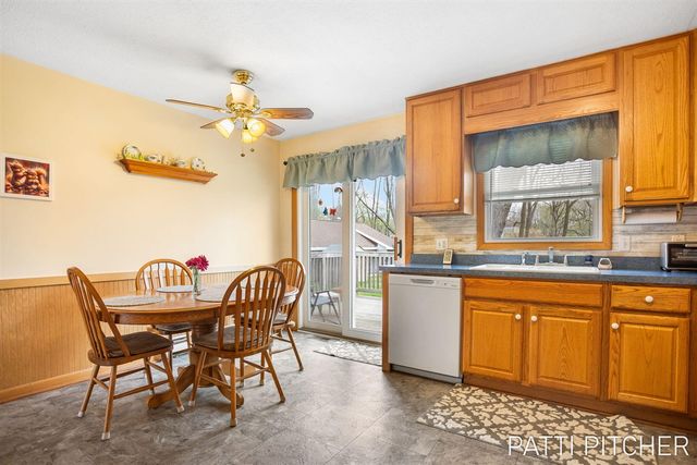15500 Pine Street, Grand Haven, MI 49417