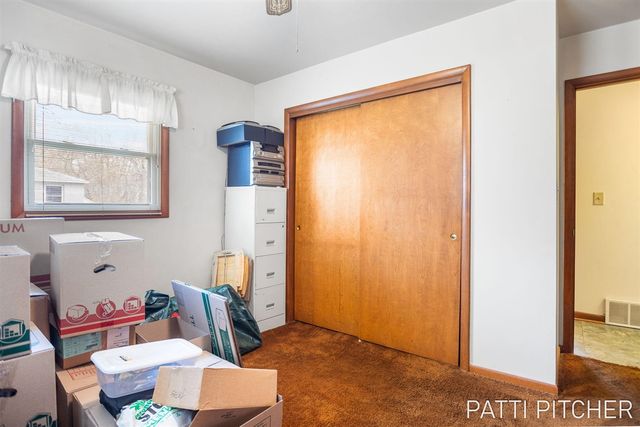 15500 Pine Street, Grand Haven, MI 49417