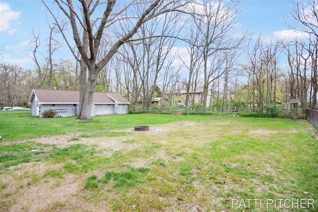 15500 Pine Street, Grand Haven, MI 49417