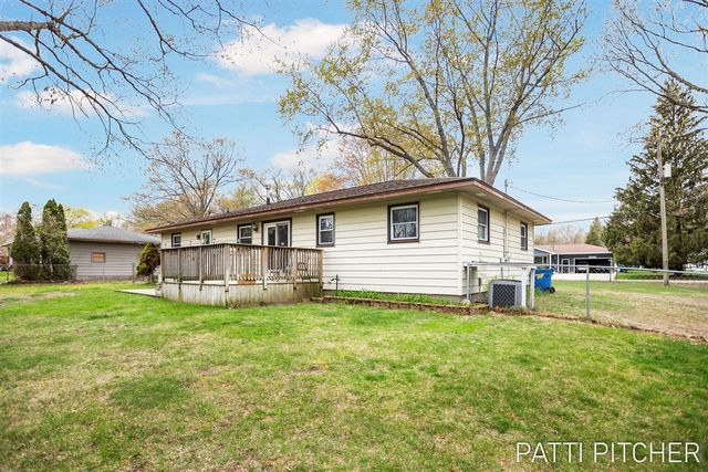 15500 Pine Street, Grand Haven, MI 49417