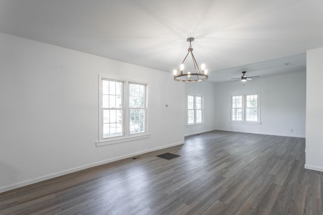 911 N Chattanooga Street, Lafayette, GA 30728