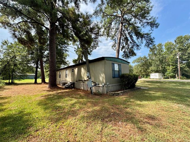 1733 Farm To Market 3277, Livingston, TX 77351