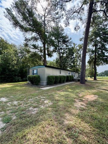 1733 Farm To Market 3277, Livingston, TX 77351