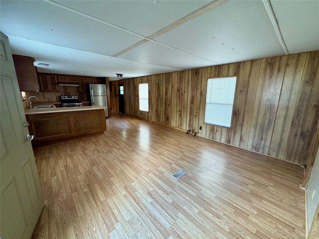 1733 Farm To Market 3277, Livingston, TX 77351