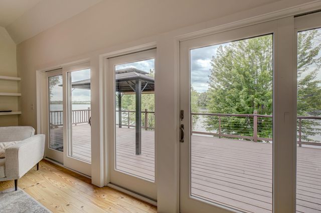 520 Glenbrook Avenue N, Oakdale, MN 55128
