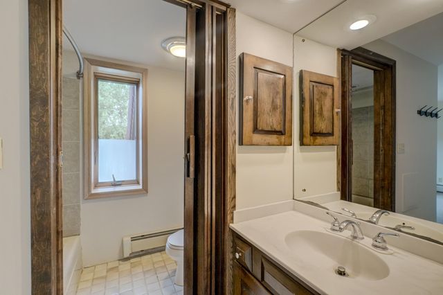 520 Glenbrook Avenue N, Oakdale, MN 55128