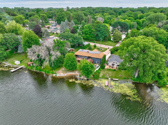 520 Glenbrook Avenue N, Oakdale, MN 55128