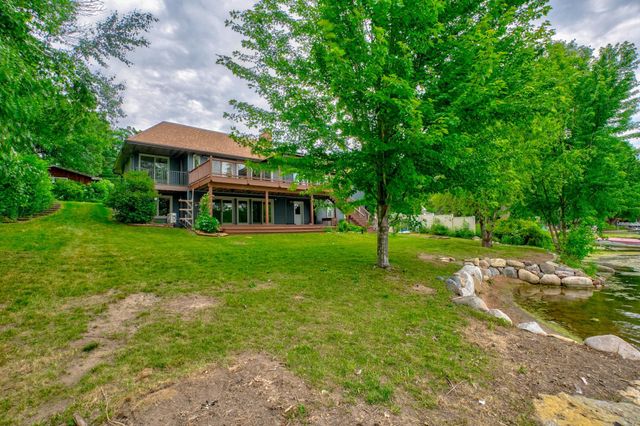 520 Glenbrook Avenue N, Oakdale, MN 55128