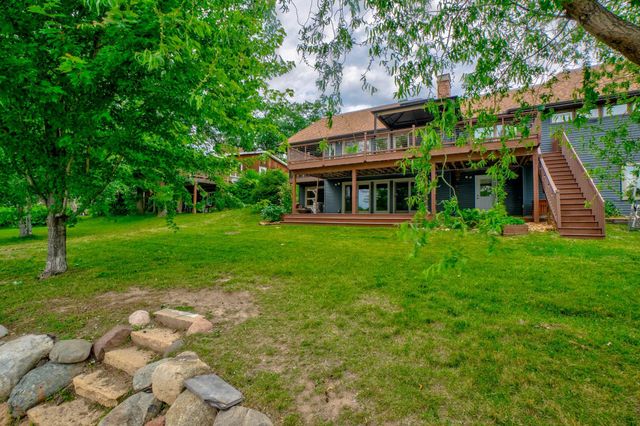 520 Glenbrook Avenue N, Oakdale, MN 55128