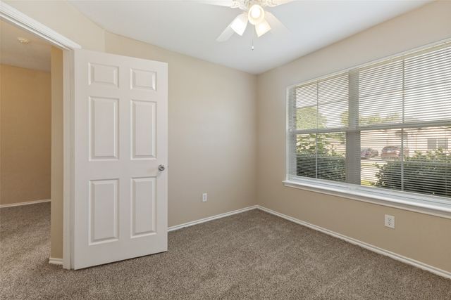 946 Hannah Way, Dallas, TX 75253