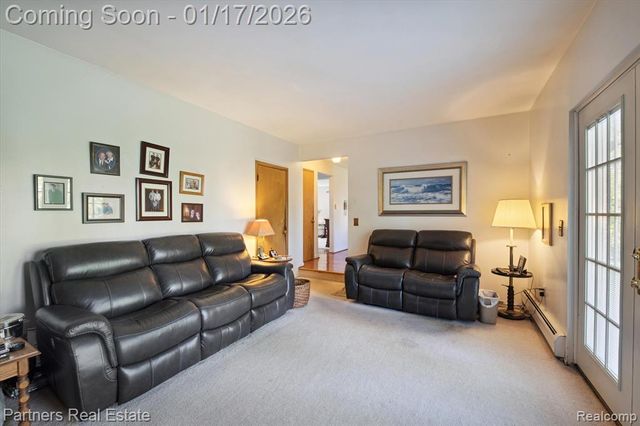 28445 Fontana Drive, Southfield, MI 48076