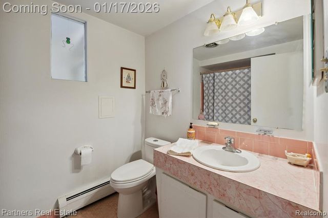 28445 Fontana Drive, Southfield, MI 48076