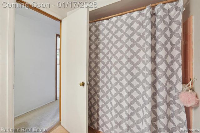 28445 Fontana Drive, Southfield, MI 48076