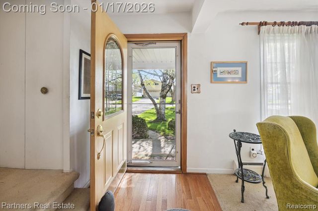 28445 Fontana Drive, Southfield, MI 48076