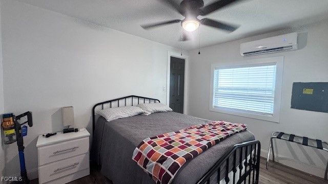 5524 Ben Franklin LN, North Fort Myers, FL 33917