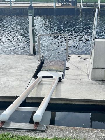 5524 Ben Franklin LN, North Fort Myers, FL 33917