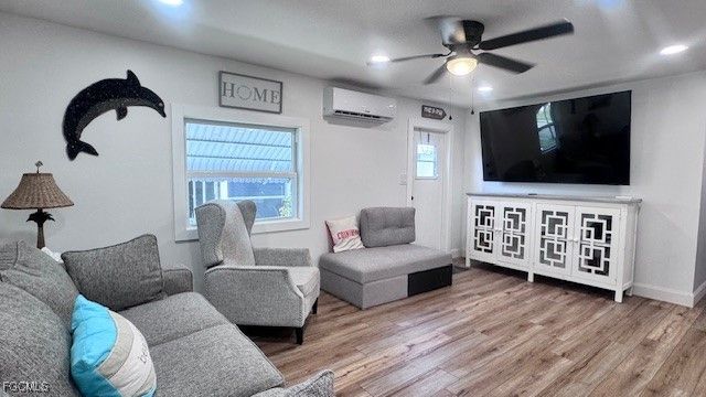 5524 Ben Franklin LN, North Fort Myers, FL 33917