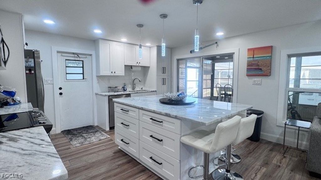 5524 Ben Franklin LN, North Fort Myers, FL 33917