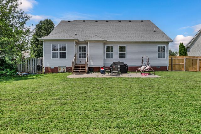 853 Samantha Ln, Clarksville, TN 37040