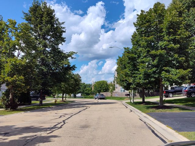 257 Hanburg Lane, Bolingbrook, IL 60440