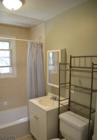 106 Broughton Ave, Bloomfield Twp., NJ 07003