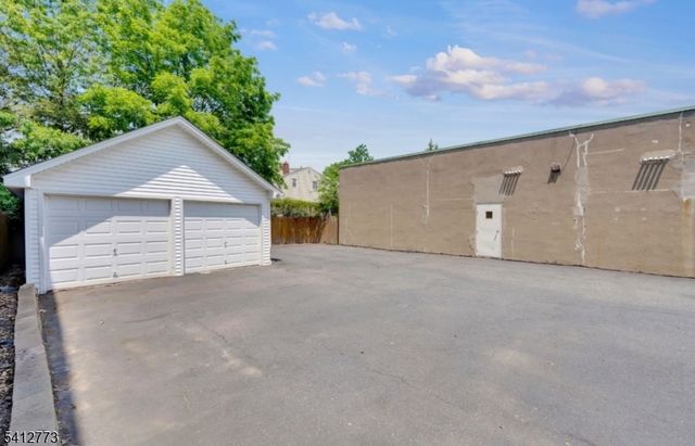 106 Broughton Ave, Bloomfield Twp., NJ 07003