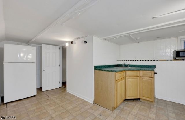 106 Broughton Ave, Bloomfield Twp., NJ 07003