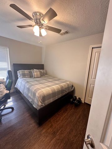 5317 Shady Maple Drive, Houston, TX 77339