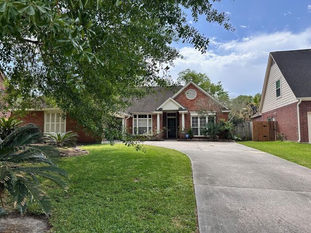 5317 Shady Maple Drive, Houston, TX 77339
