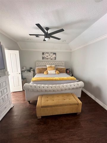 5317 Shady Maple Drive, Houston, TX 77339