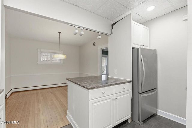 880 Mercer Street, Albany, NY 12208