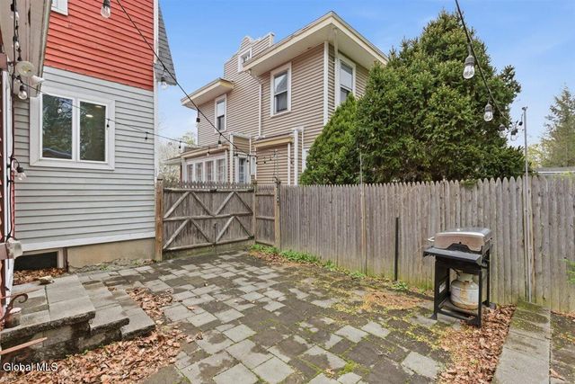 880 Mercer Street, Albany, NY 12208