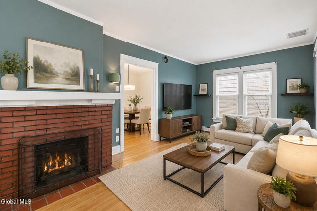 880 Mercer Street, Albany, NY 12208