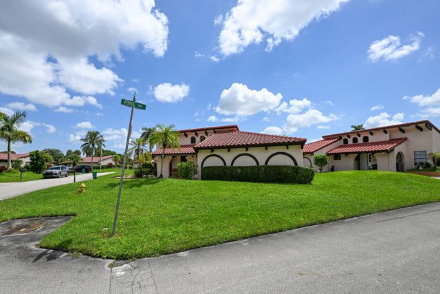 8129 PINE Circle 33, Tamarac, FL 33321