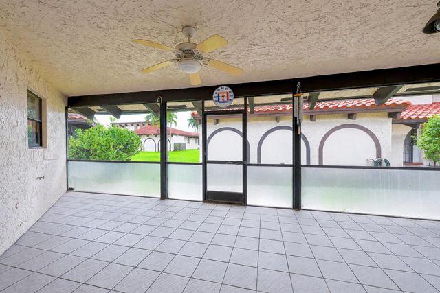 8129 PINE Circle 33, Tamarac, FL 33321