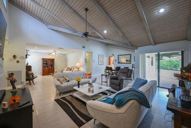 8129 PINE Circle 33, Tamarac, FL 33321