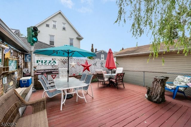 23 E 9Th St, Clifton City, NJ 07011