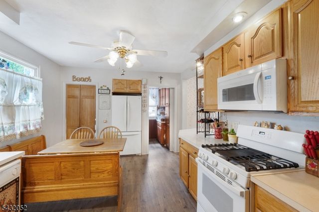 23 E 9Th St, Clifton City, NJ 07011