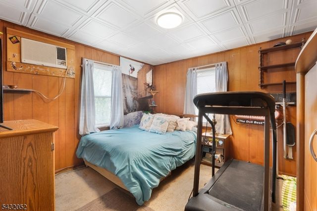 23 E 9Th St, Clifton City, NJ 07011