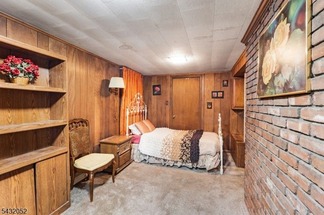 23 E 9Th St, Clifton City, NJ 07011