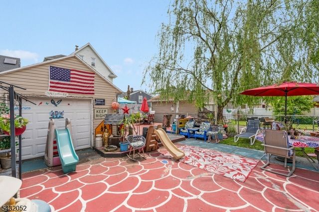 23 E 9Th St, Clifton City, NJ 07011