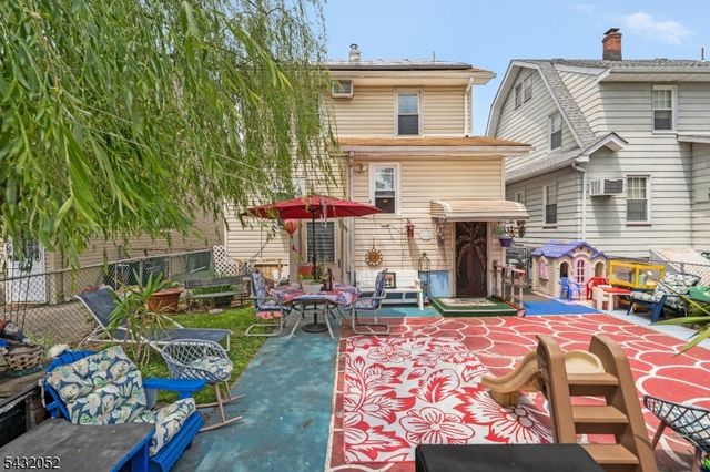 23 E 9Th St, Clifton City, NJ 07011
